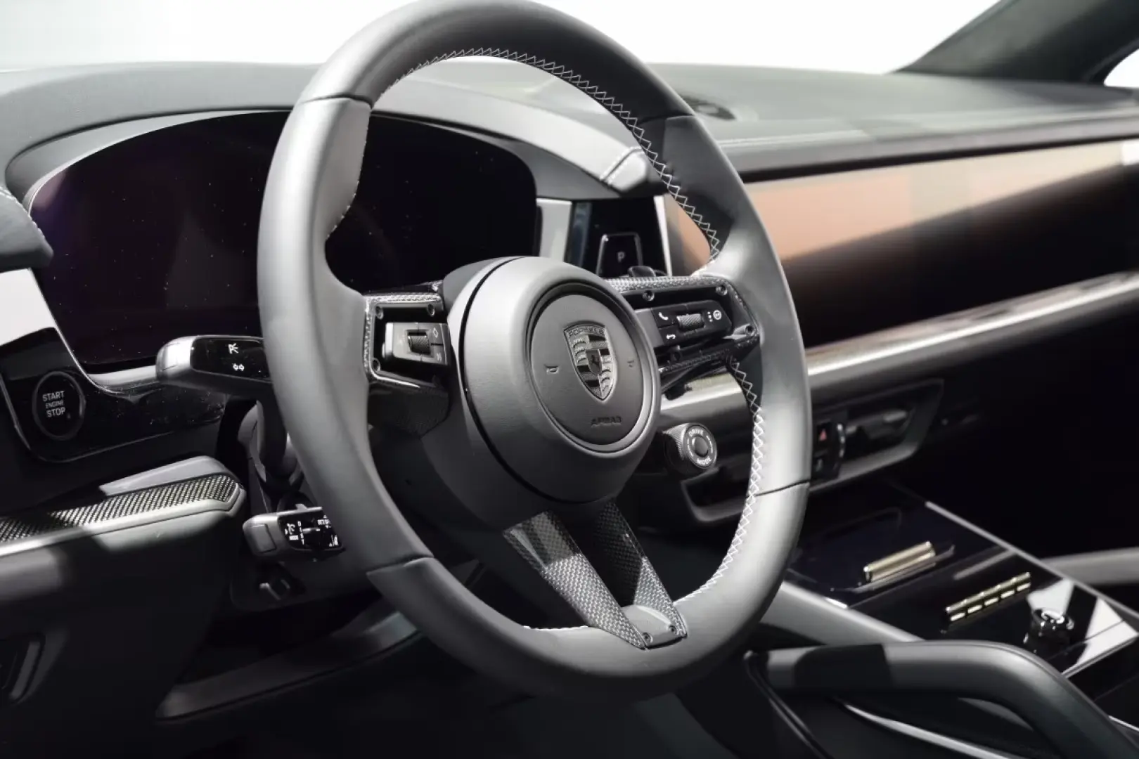Porsche Cayenne Coupe Turbo E-Hybrid Memorie