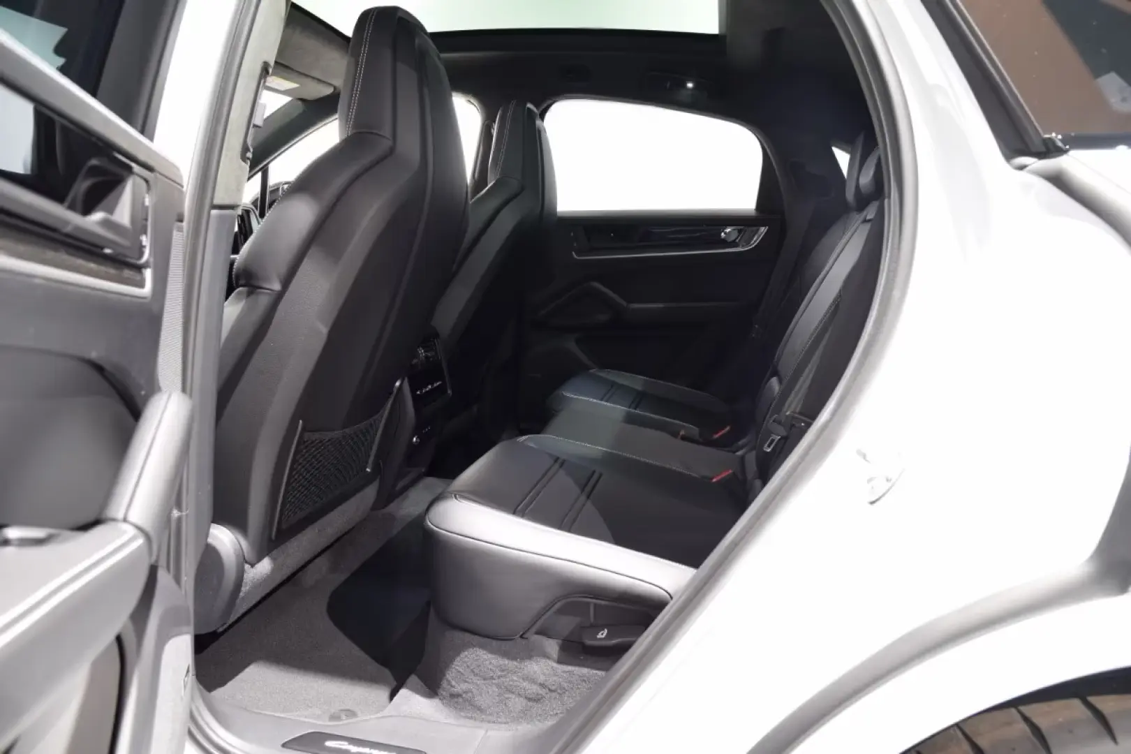 Porsche Cayenne Coupe Turbo E-Hybrid Memorie