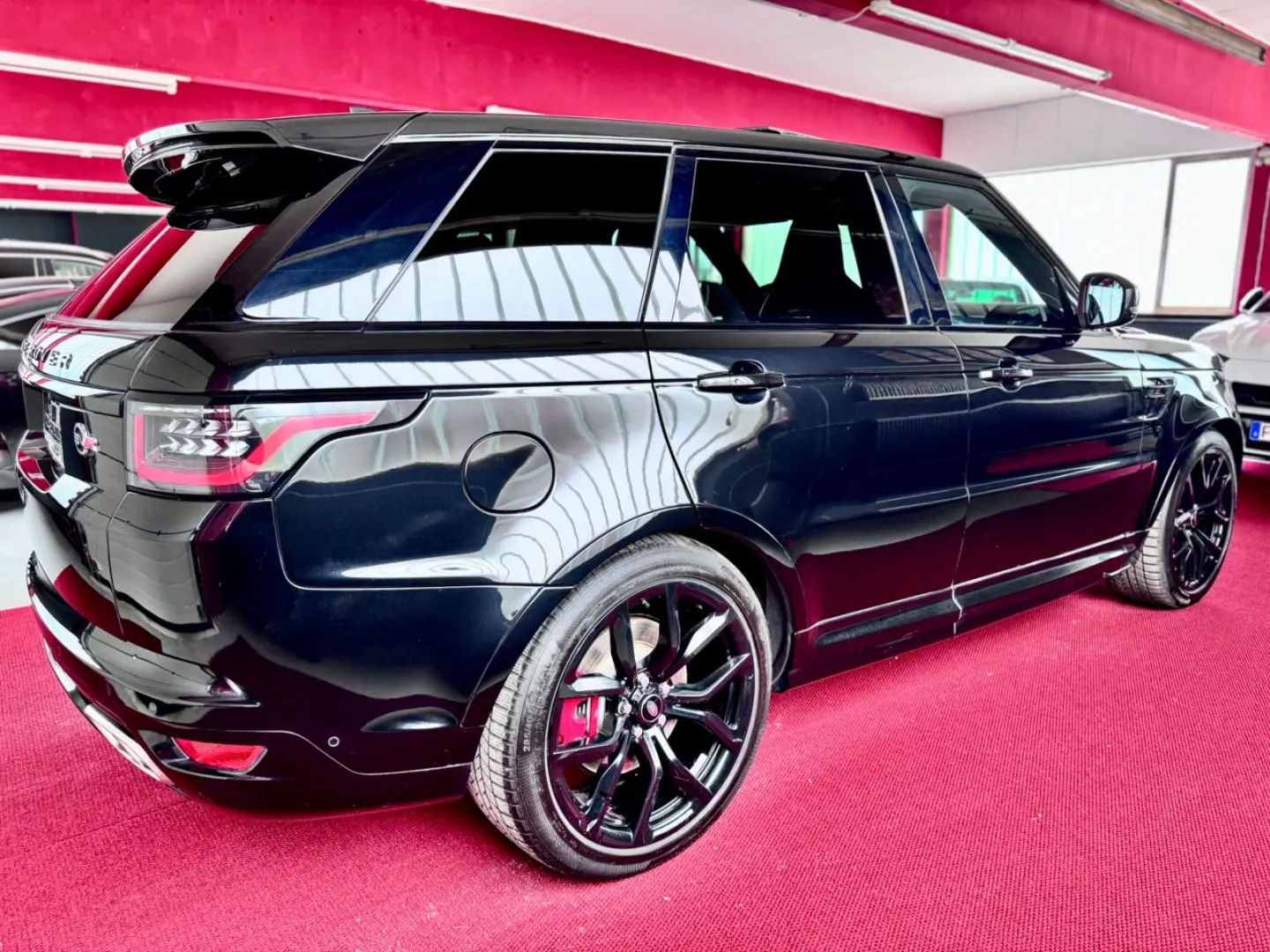 Range Rover Sport SVR Carbon Edition Pano 22Zoll