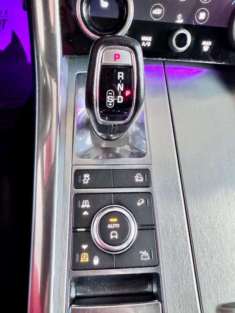 Range Rover Sport SVR Carbon Edition Pano 22Zoll