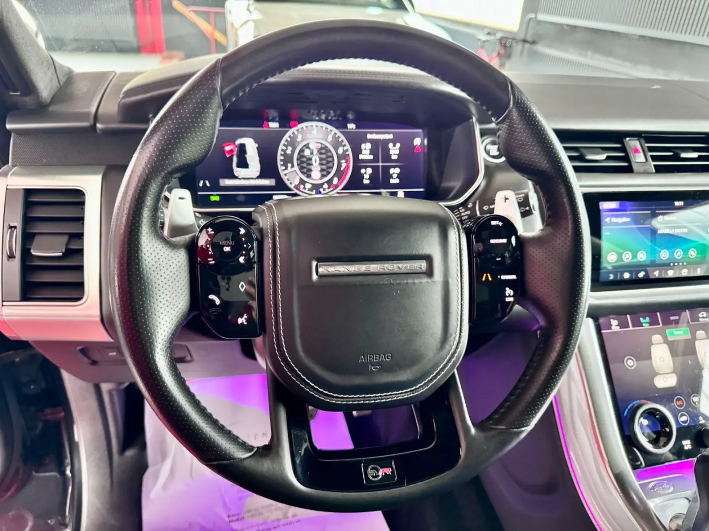 Range Rover Sport SVR Carbon Edition Pano 22Zoll