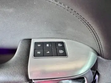 Range Rover Sport SVR Carbon Edition Pano 22Zoll