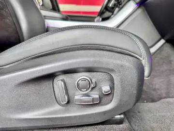 Range Rover Sport SVR Carbon Edition Pano 22Zoll