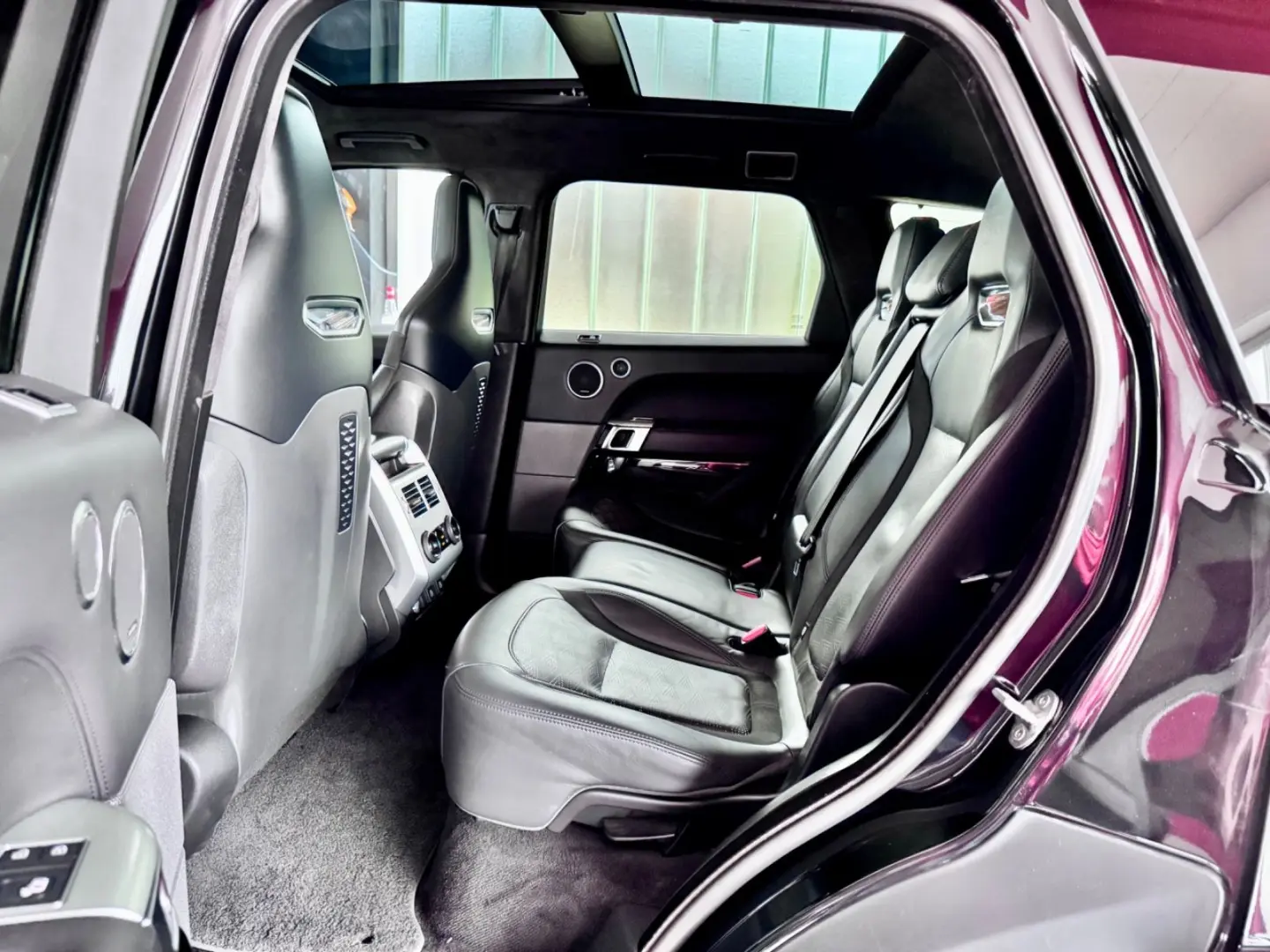 Range Rover Sport SVR Carbon Edition Pano 22Zoll