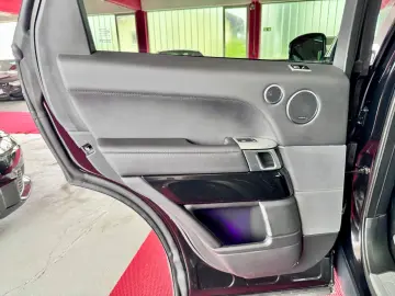 Range Rover Sport SVR Carbon Edition Pano 22Zoll