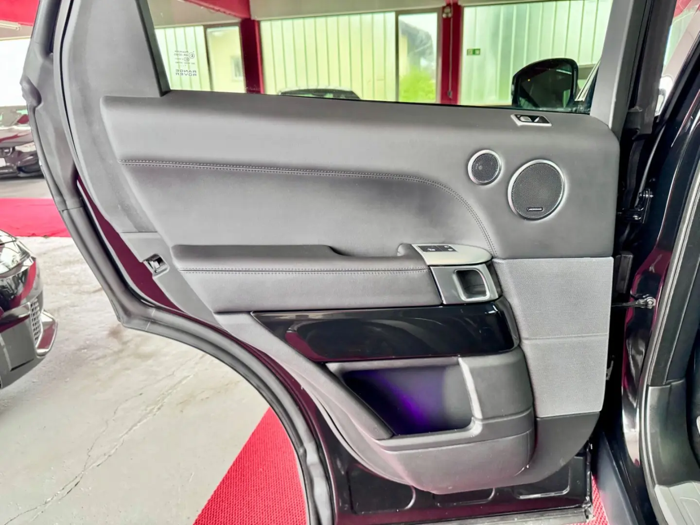 Range Rover Sport SVR Carbon Edition Pano 22Zoll