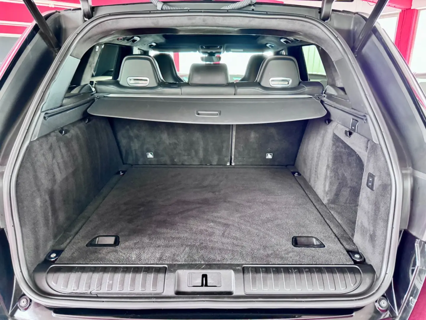 Range Rover Sport SVR Carbon Edition Pano 22Zoll