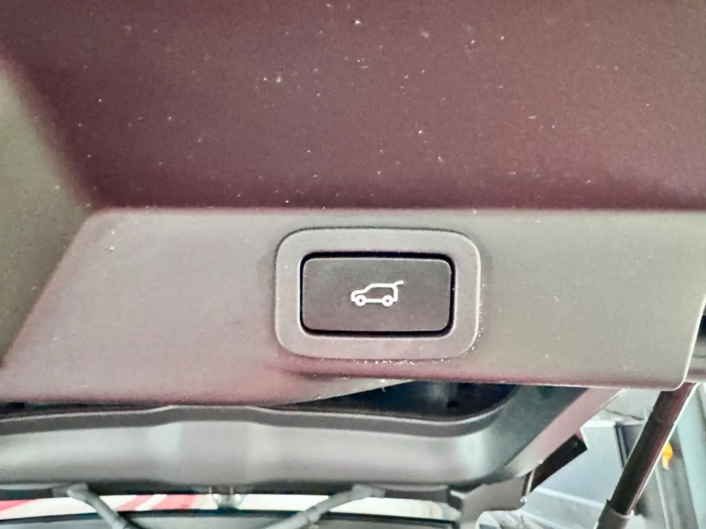 Range Rover Sport SVR Carbon Edition Pano 22Zoll