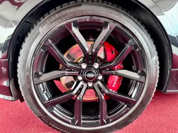 Range Rover Sport SVR Carbon Edition Pano 22Zoll