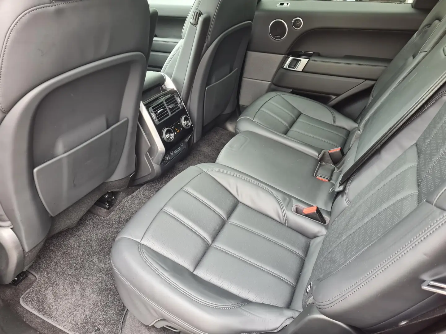 Range Rover Sport HSE 7-Sitzer RECHTSLENKER