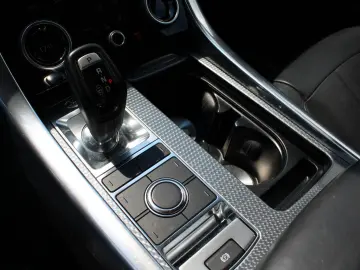Range Rover Sport 3.0d HSE/Navi/LED/Kamera/Spu