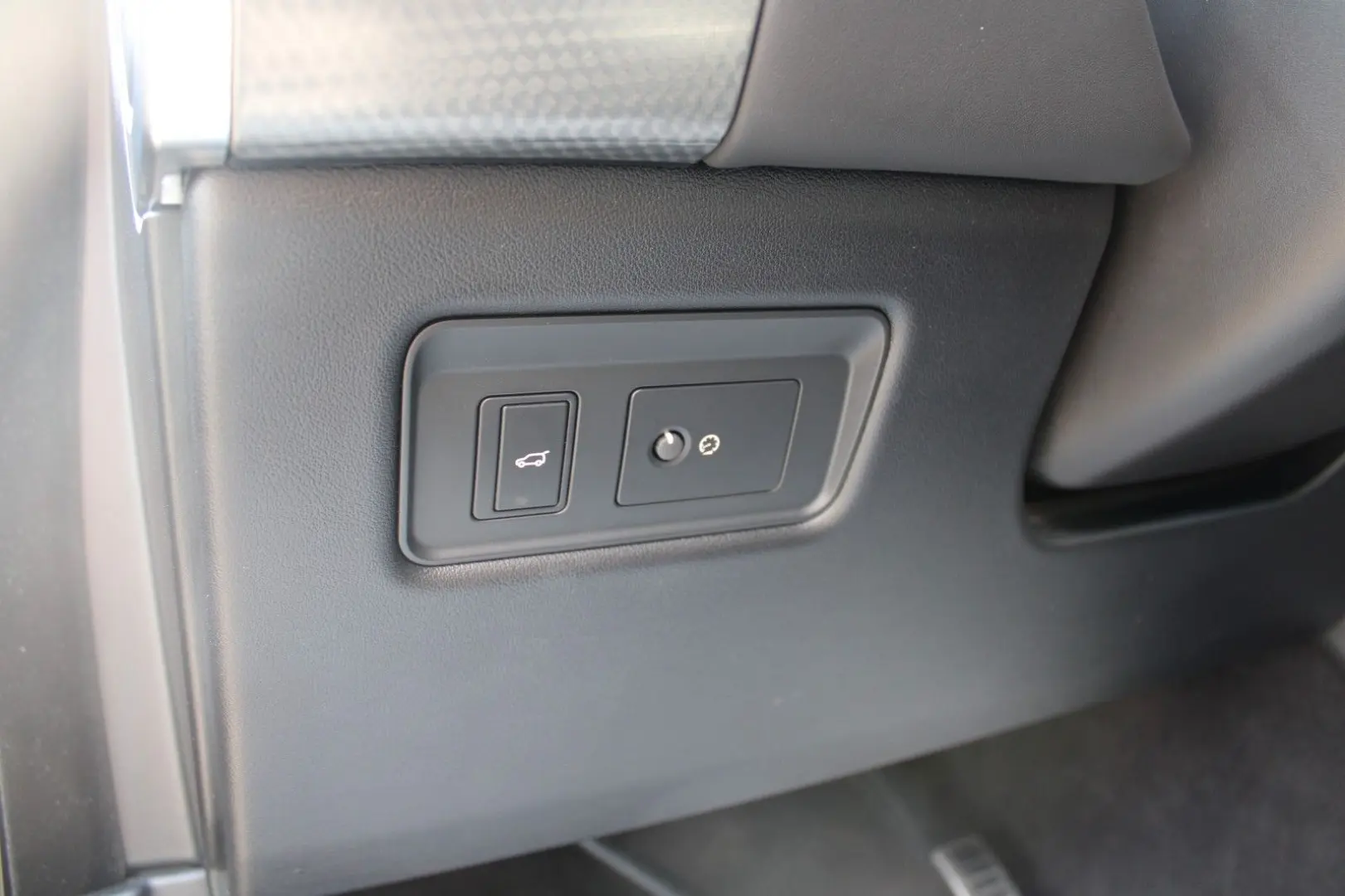 Range Rover Sport 3.0d HSE/Navi/LED/Kamera/Spu
