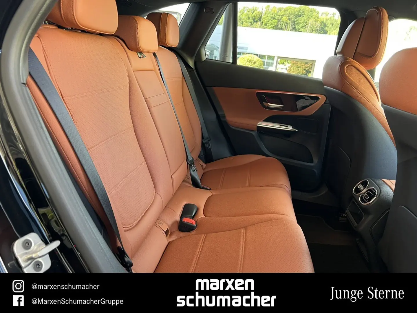 GLC 300 d 4M AVANTGARDE Siena+AHK+Chrom+Kamera