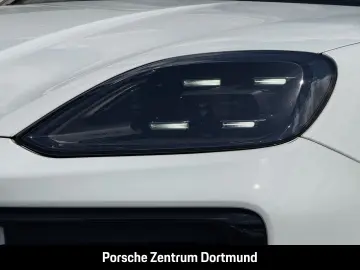 Cayenne E-Hybrid Coupe Surround-View LED-Matrix