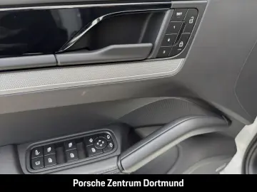 Cayenne E-Hybrid Coupe Surround-View LED-Matrix