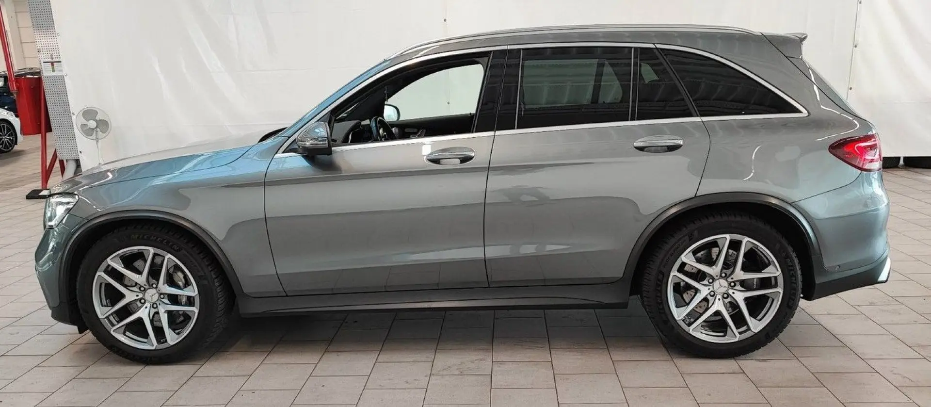 Mercedes-Benz GLC 63 AMG 4M*Pano*AirB*MBeam*