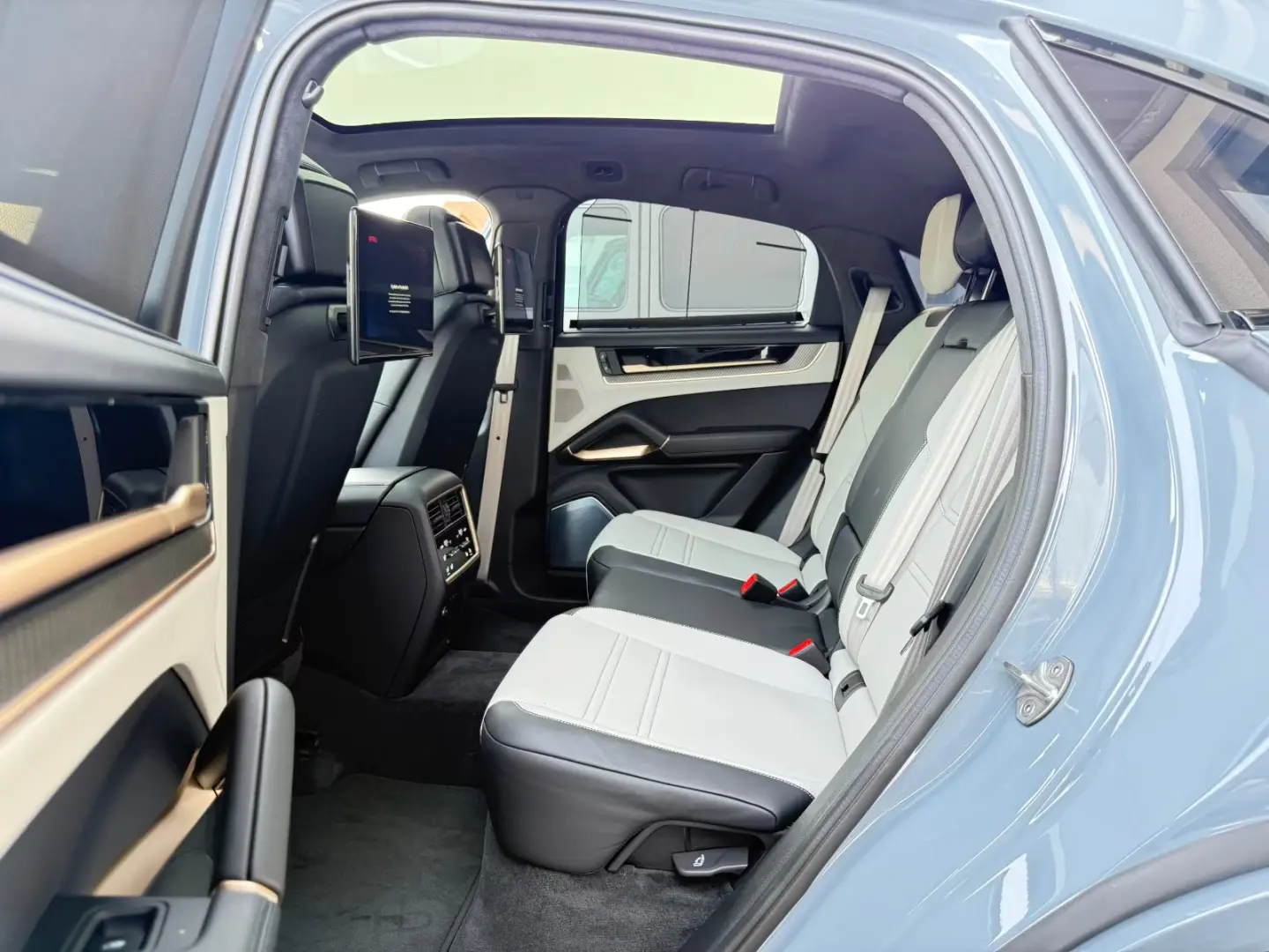 Porsche Cayenne *CoupeS*Individual*3xTV*360