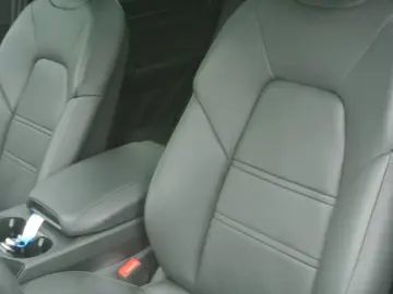Porsche Cayenne Coupe GTS, afișaj artik / 3, 22