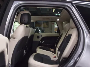 Range Rover Sport P400e Autobiography Dynamic