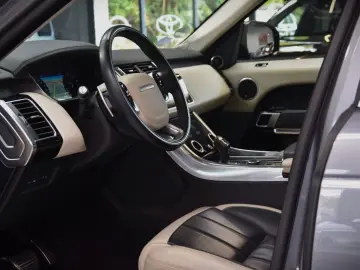 Range Rover Sport P400e Autobiography Dynamic