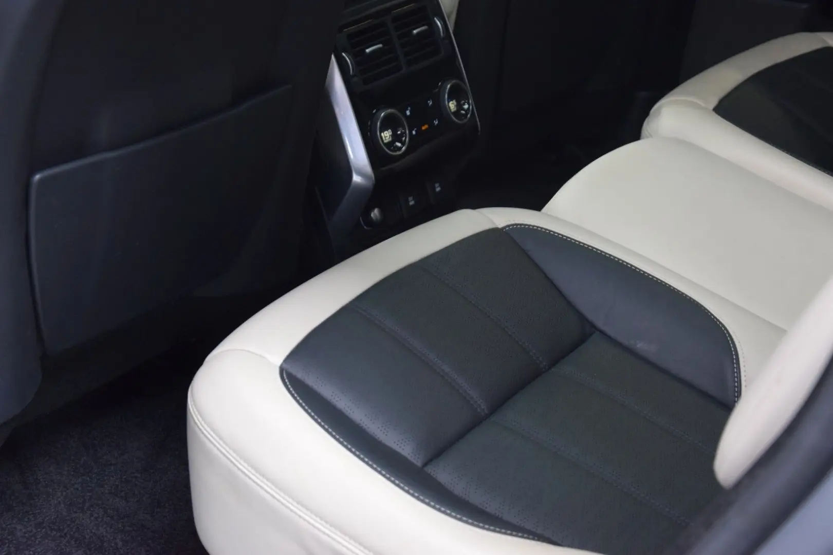 Range Rover Sport P400e Autobiography Dynamic