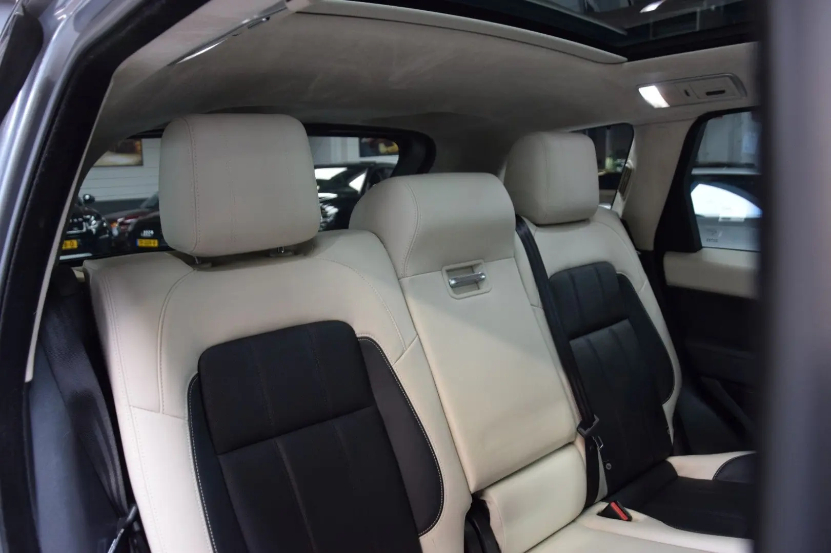 Range Rover Sport P400e Autobiography Dynamic
