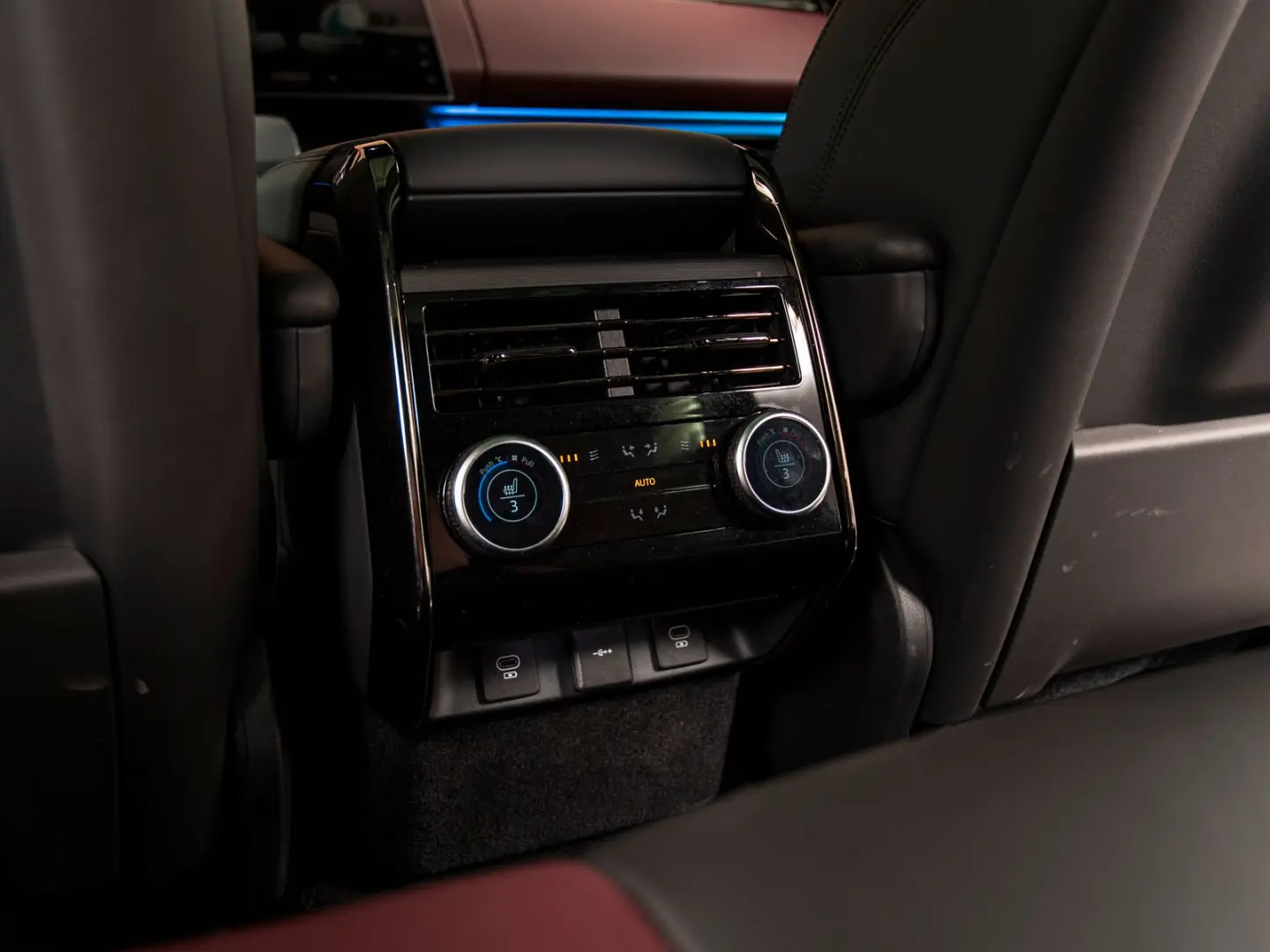Range Rover Sport P510e Autobiography 23-MASSAGE