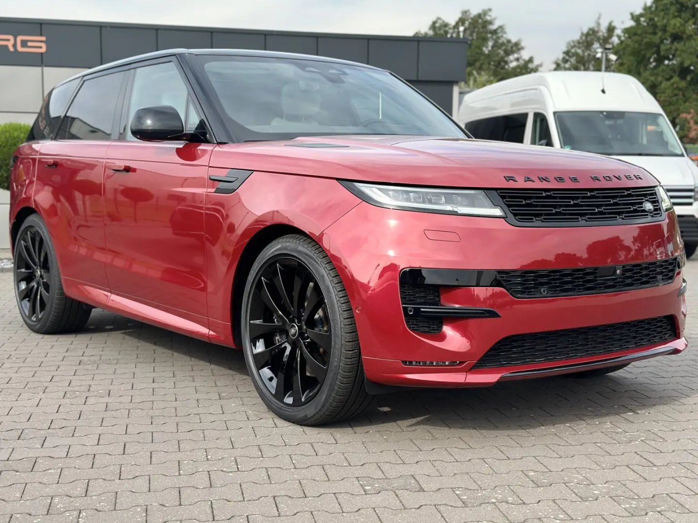 Range Rover Sport P530 4.4 V8  First Edition