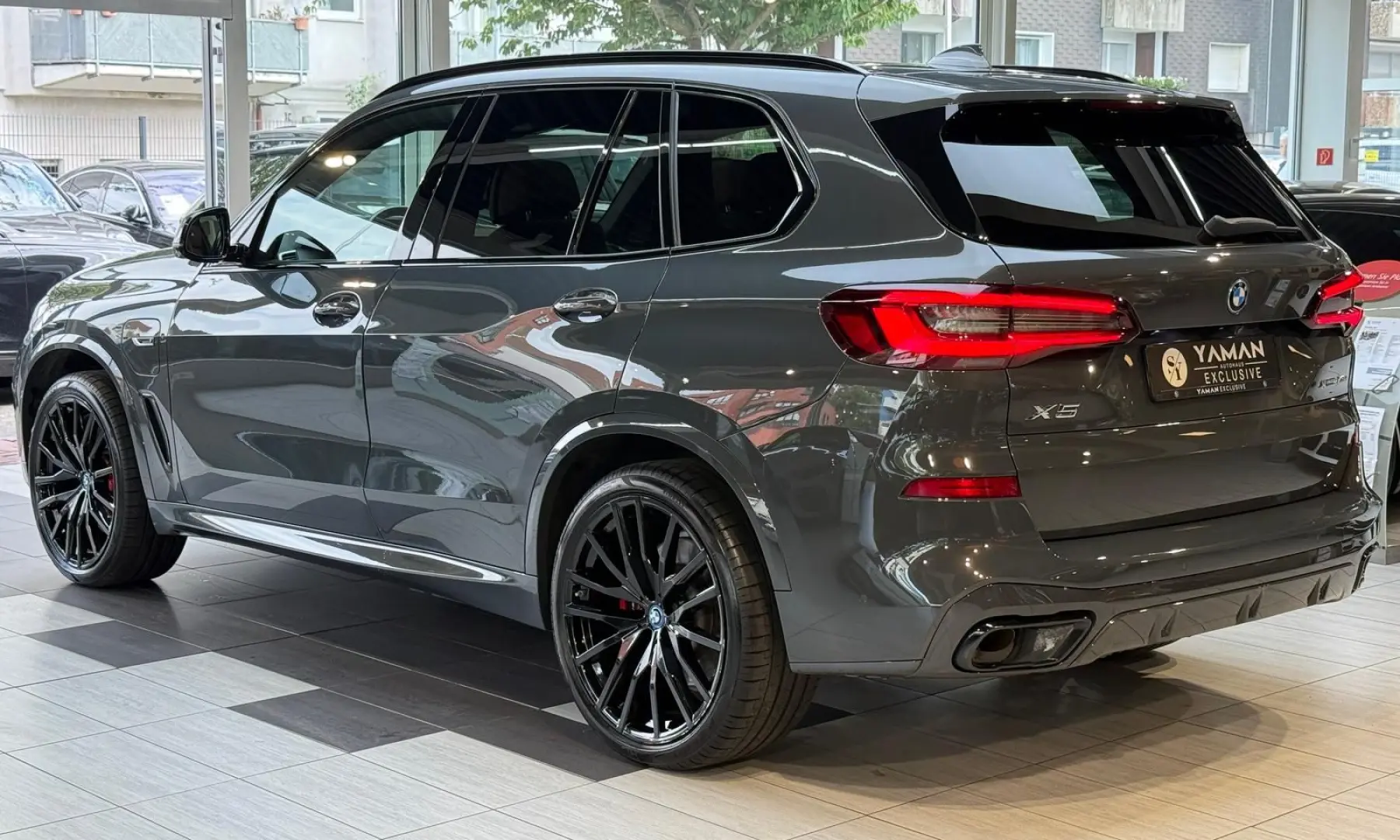 X5 xDrive 45 e M Sport Pano*HuD*Massage*H&K*