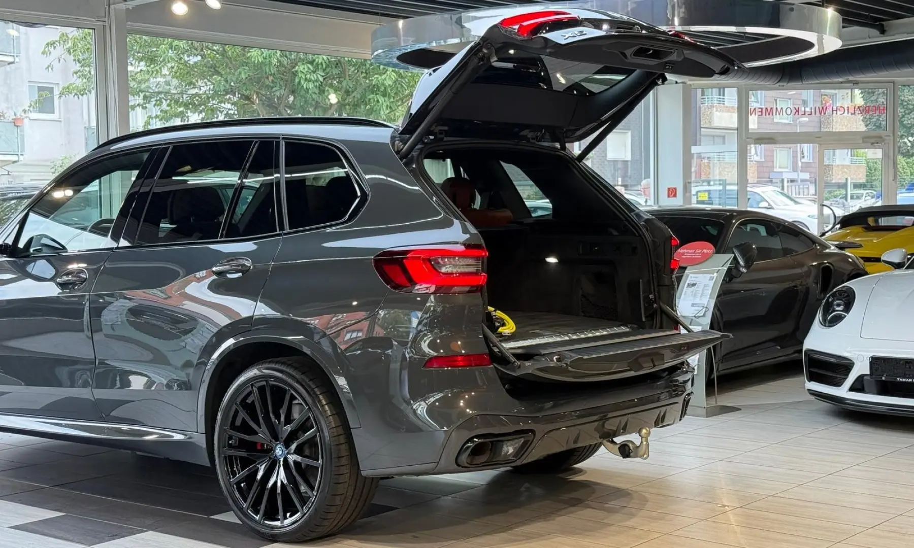 X5 xDrive 45 e M Sport Pano*HuD*Massage*H&K*