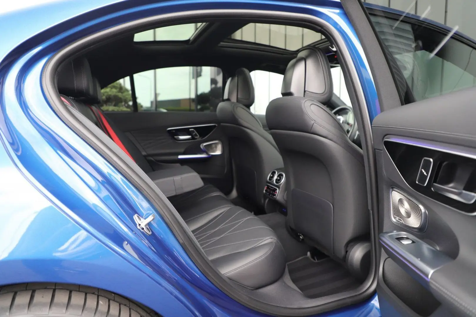 Mercedes-Benz  C 400 400e AMG 4-Matic |  Pano | Keyles-g