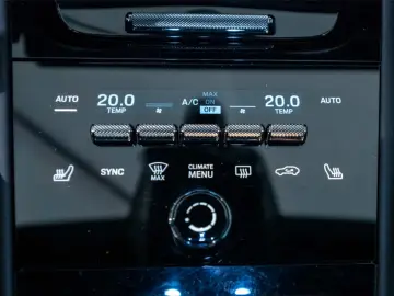 Cayenne E-Hybrid 360Kamera HUD hinten LenkradHZG
