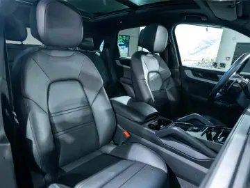 Cayenne E-Hybrid 360Kamera HUD hinten LenkradHZG
