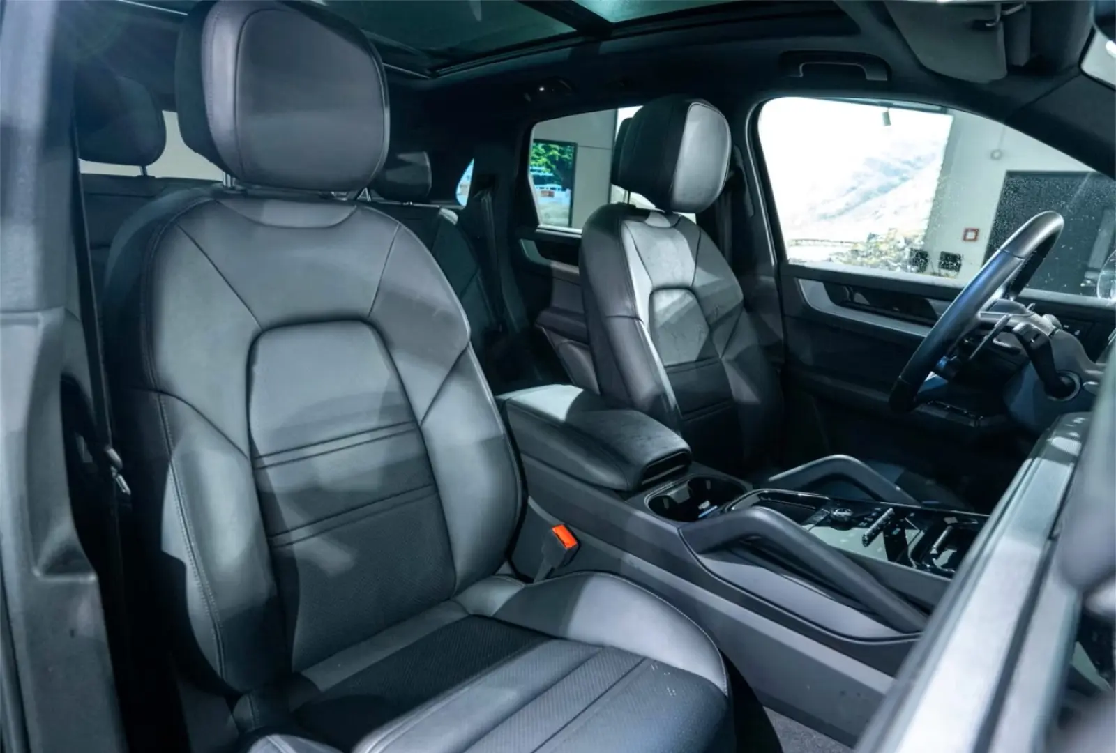 Cayenne E-Hybrid 360Kamera HUD hinten LenkradHZG