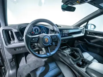 Cayenne E-Hybrid 360Kamera HUD hinten LenkradHZG