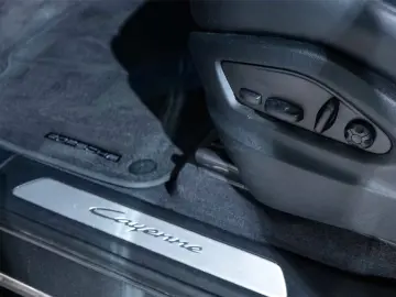 Cayenne E-Hybrid 360Kamera HUD hinten LenkradHZG