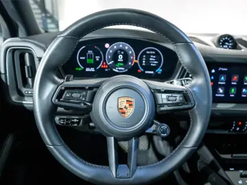 Cayenne E-Hybrid 360Kamera HUD hinten LenkradHZG