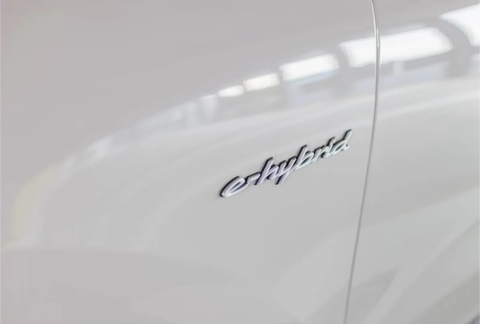Cayenne E-Hybrid BOSE LED-Matrix Panoramadach