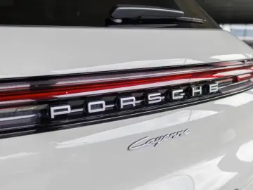 Cayenne E-Hybrid BOSE LED-Matrix Panoramadach