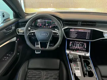 Audi RS6 4.0 TFSI quattro *B&O/PANO/HUD/ACC/LUFT/