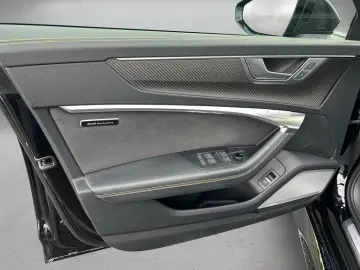 Audi RS 6 Avant 4.0 TFSI quattro tiptronic *HD-Matrix