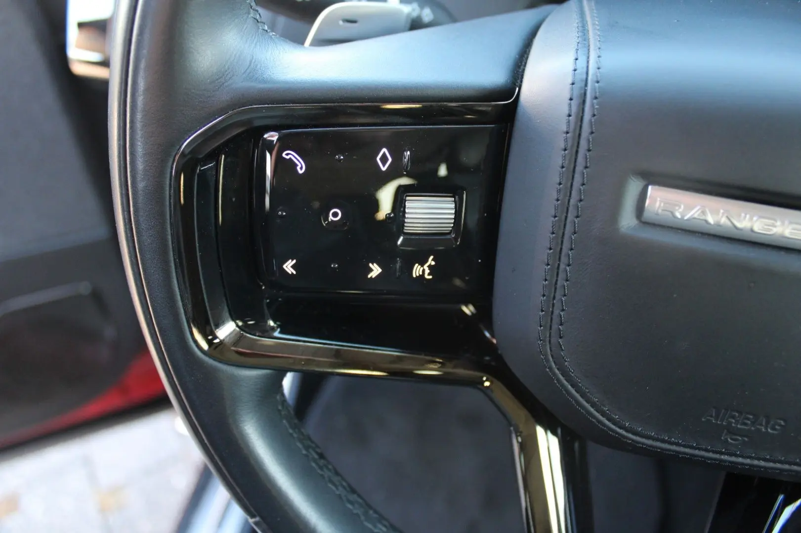 Range Rover Sport D350 First Edition/23°/TV/ACC