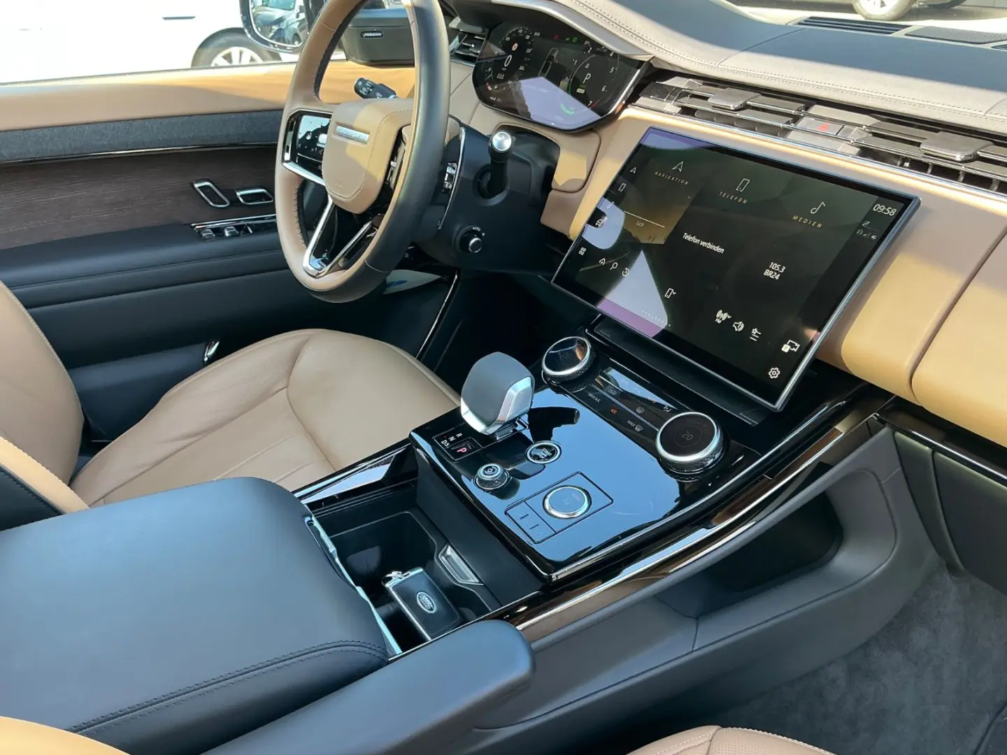 Range Rover Sport P440 Plug-In Dynamic Pano 22'