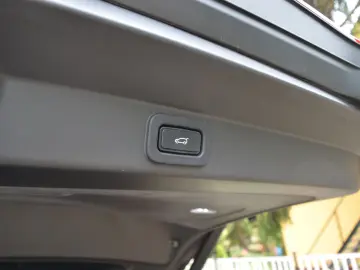Range Rover Sport First Edition