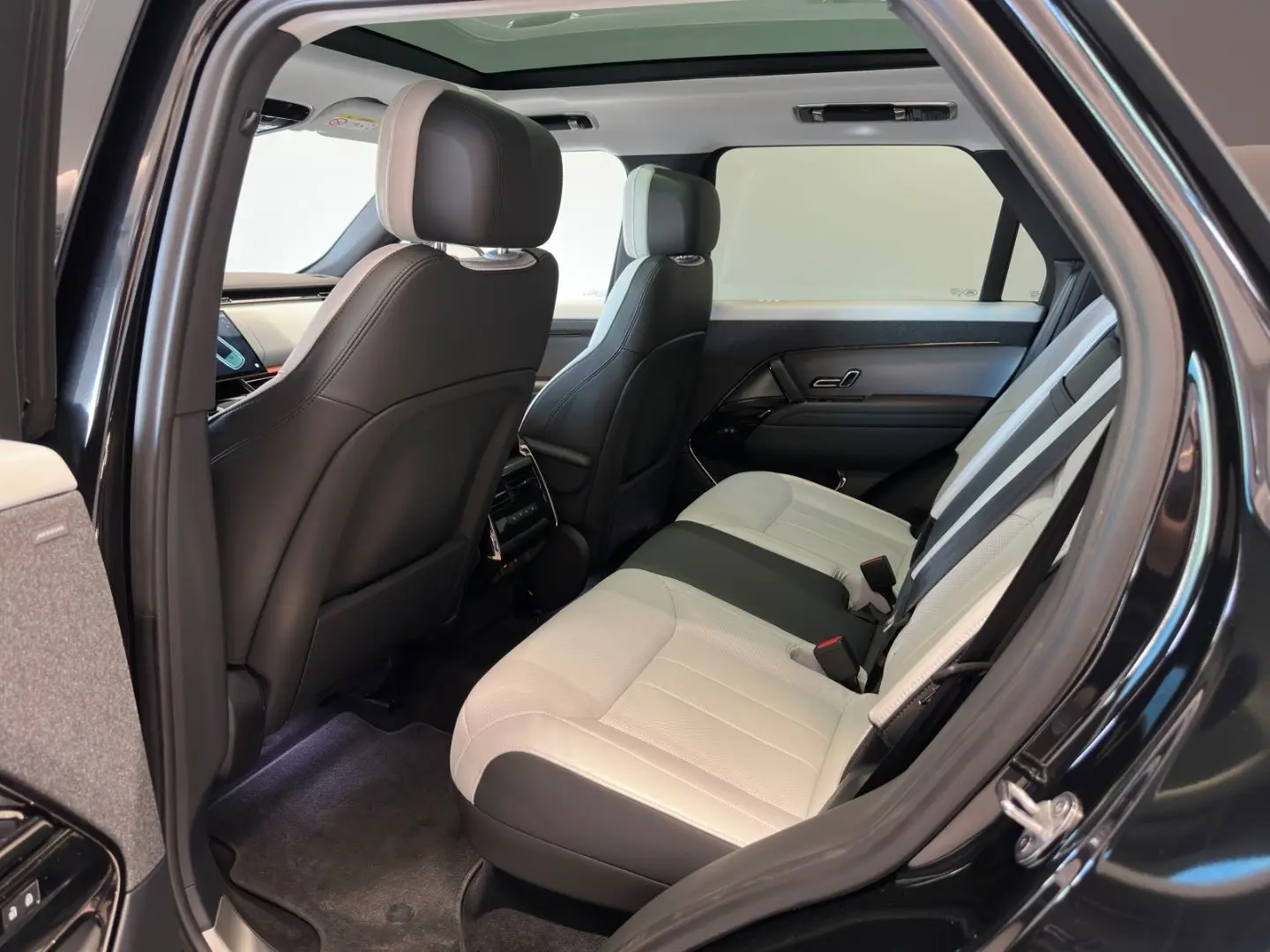 Range Rover Sport D300 Dynamic SE 22''LM PANO