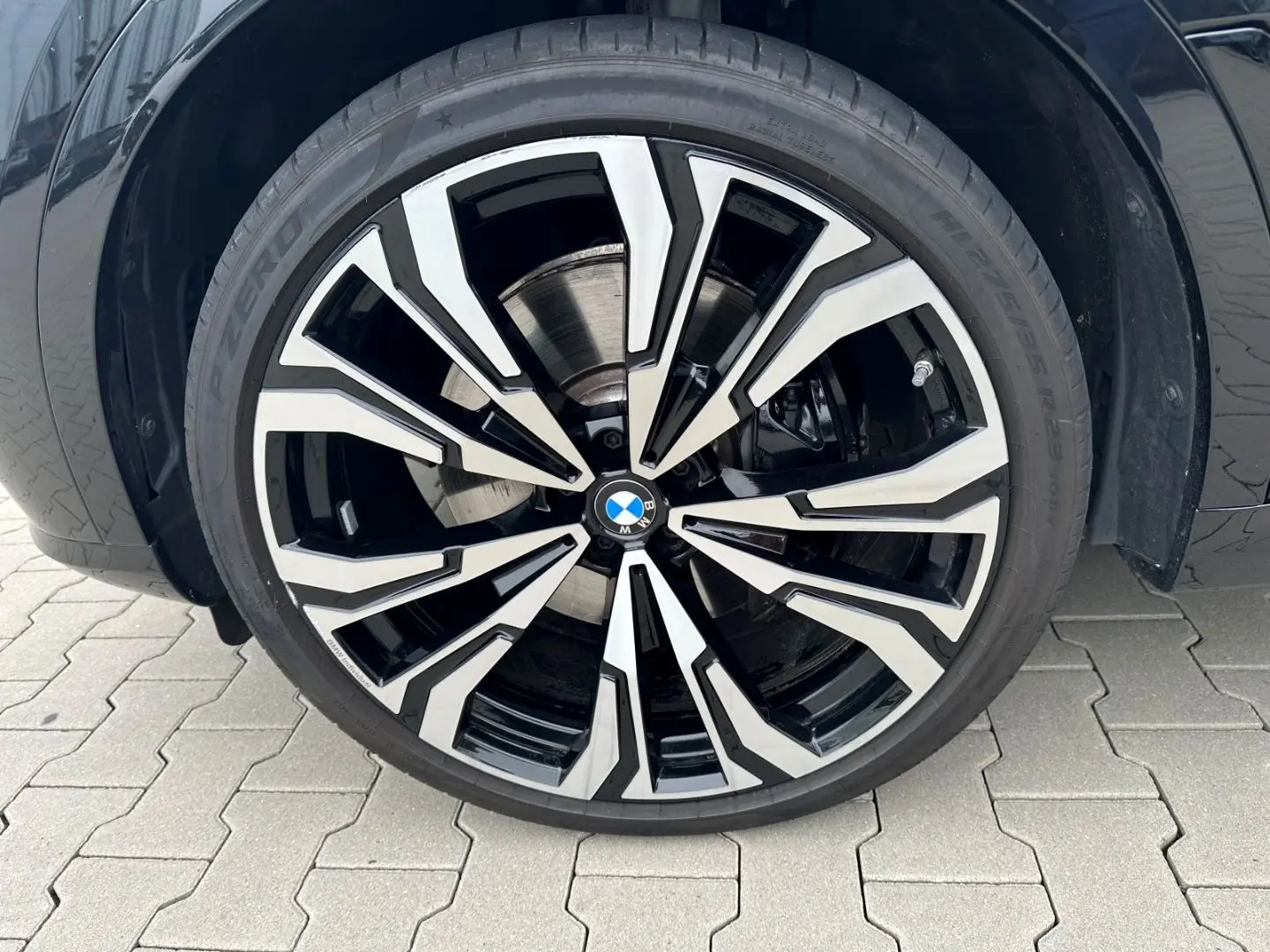 X7 40d MSpoPRO Iconic Bow&Wil Exklusiv 23''
