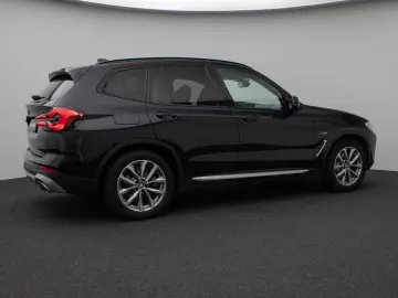 X3 xD30e Kamera HUD DAB HiFi AHK Sport 19Zoll