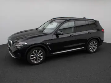 X3 xD30e Kamera HUD DAB HiFi AHK Sport 19Zoll