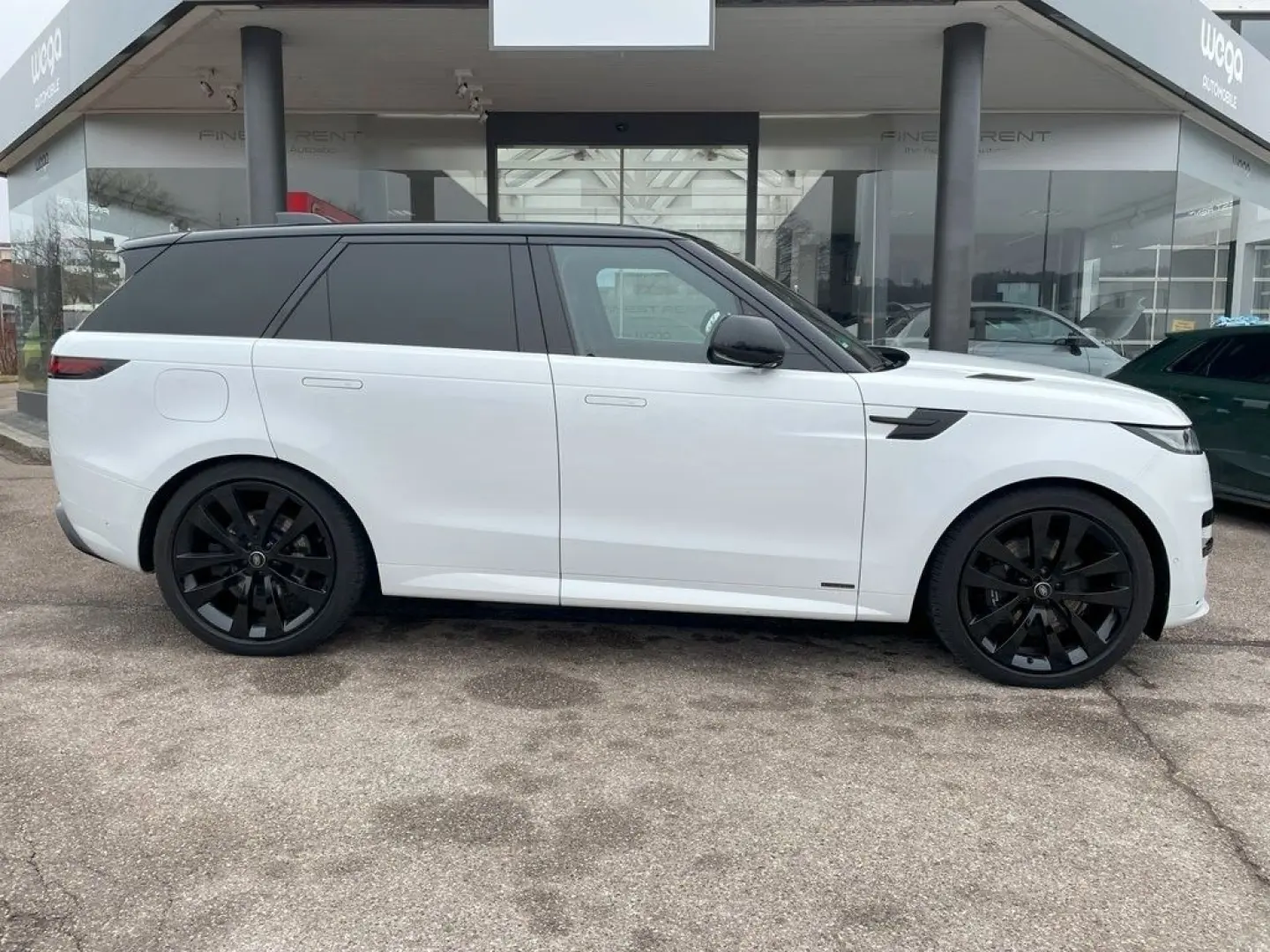 Range Rover Sport P510e Autobio/White-Red/Full