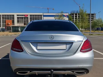 Mercedes-Benz C 400